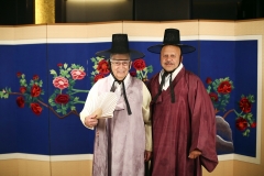 2017-09-19-Korea-42-Costume