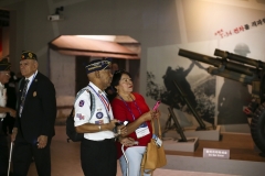 2017-09-21-Korea-13-WreathMuseum
