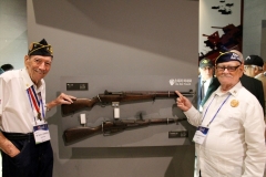 2017-09-21-Korea-18-WreathMuseum