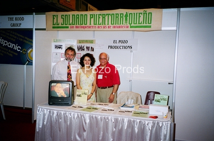 1999-11-PRBookFair05-JoseCarvajal&RoddRodriguez-72